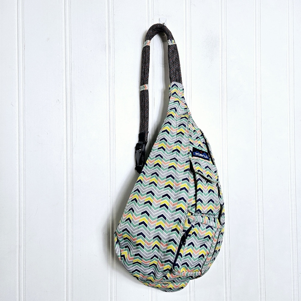 KAVU Rope Sling Bag OS Chevron Zigzag Crossbody Backpack Hiking Boho Multicolors